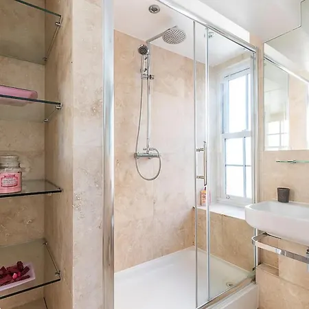 公寓 Book Now! Apt X4 A Few Steps From Valentino'S Park *